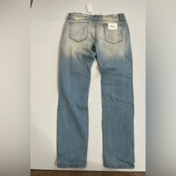 KanCan Jeans Distressed Bleached Size 13/30 New with Tags - Picture 2 of 10